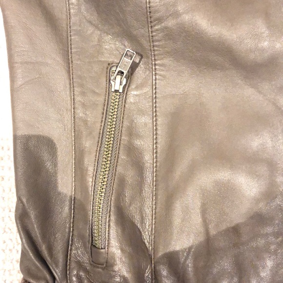 Mackage leather jacket medium. - Picture 4 of 8